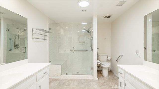 1880 St John Rd Mut 15, 33B, Seal Beach, CA 90740