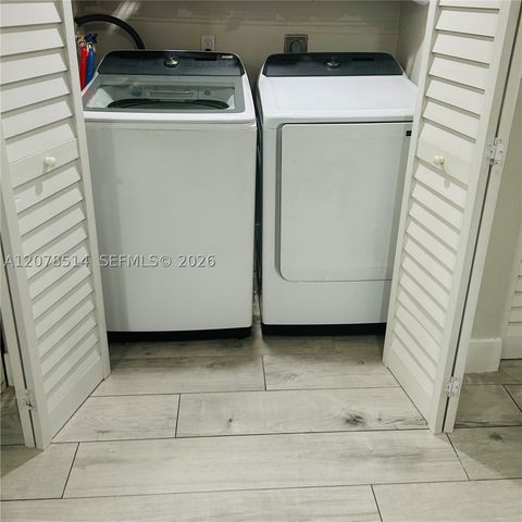 9835 Riverside Dr 7-39, Coral Springs, FL 33071