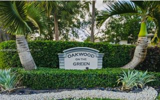 9835 Riverside Dr 7-39, Coral Springs, FL 33071