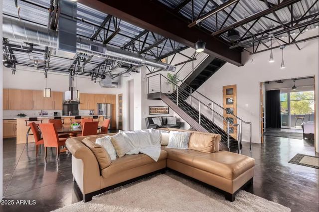 7020 E 1ST Avenue, Scottsdale, AZ 85251