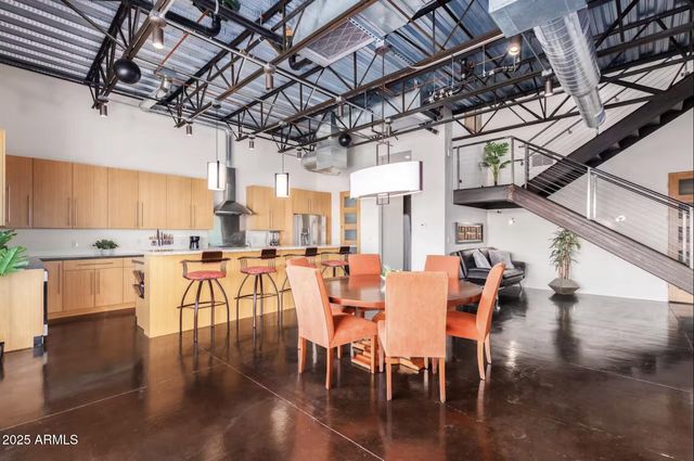 7020 E 1ST Avenue, Scottsdale, AZ 85251