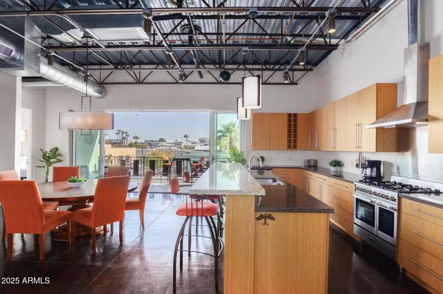 7020 E 1ST Avenue, Scottsdale, AZ 85251