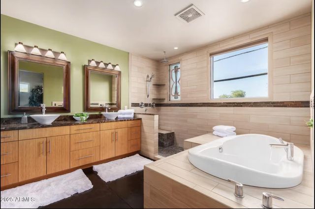 7020 E 1ST Avenue, Scottsdale, AZ 85251