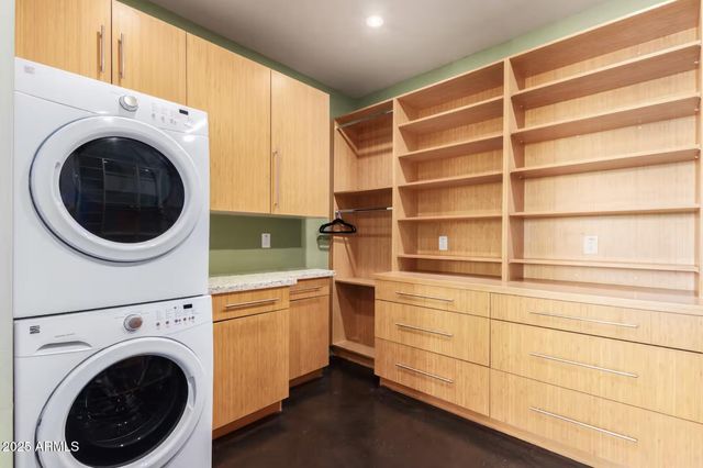 7020 E 1ST Avenue, Scottsdale, AZ 85251