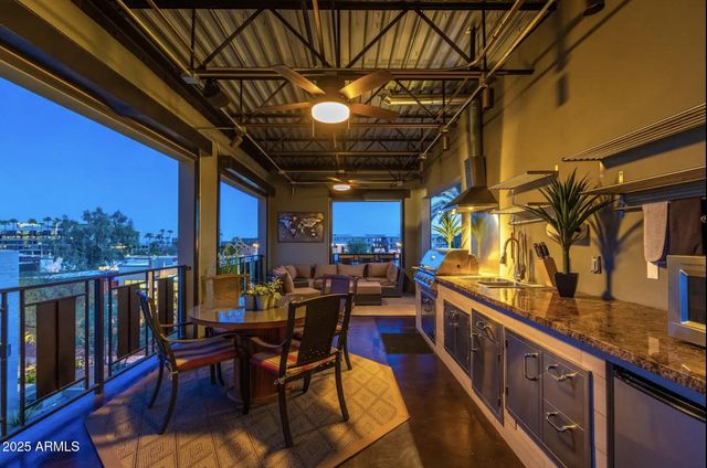 7020 E 1ST Avenue, Scottsdale, AZ 85251