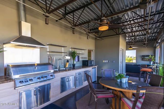 7020 E 1ST Avenue, Scottsdale, AZ 85251