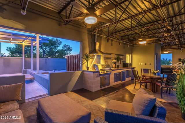 7020 E 1ST Avenue, Scottsdale, AZ 85251