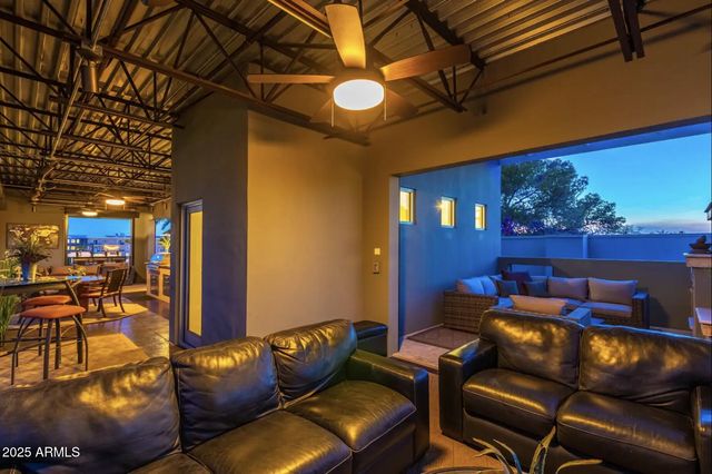 7020 E 1ST Avenue, Scottsdale, AZ 85251