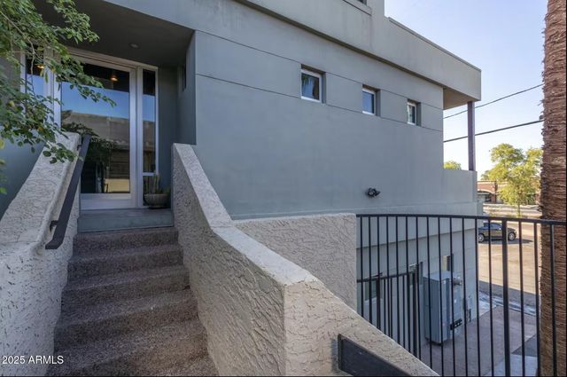 7020 E 1ST Avenue, Scottsdale, AZ 85251