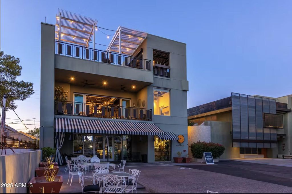 7020 E 1ST Avenue, Scottsdale, AZ 85251