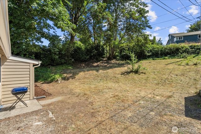 7033 S 126th Street, Seattle, WA 98178