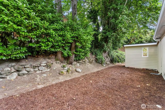 7033 S 126th Street, Seattle, WA 98178