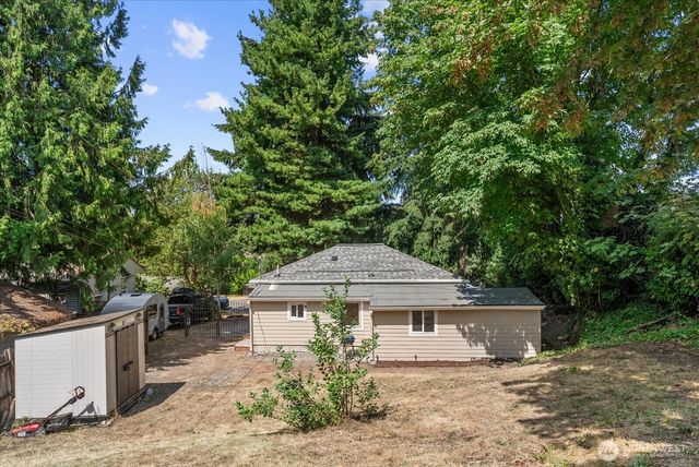 7033 S 126th Street, Seattle, WA 98178