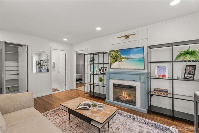 7033 S 126th Street, Seattle, WA 98178