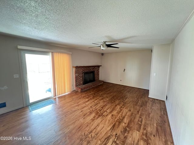 4622 Dean Drive, Wilmington, NC 28405