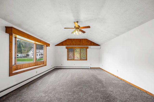 734 East Barre Street, Barre Town, VT 05641