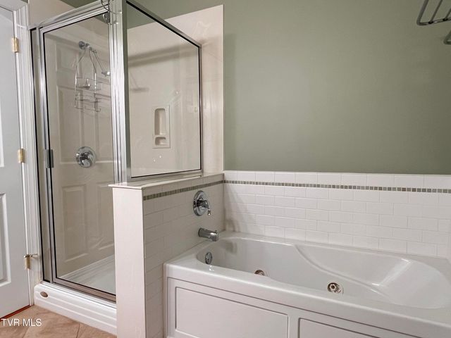 1705 Veranda Court 2-3, Greeneville, TN 37745