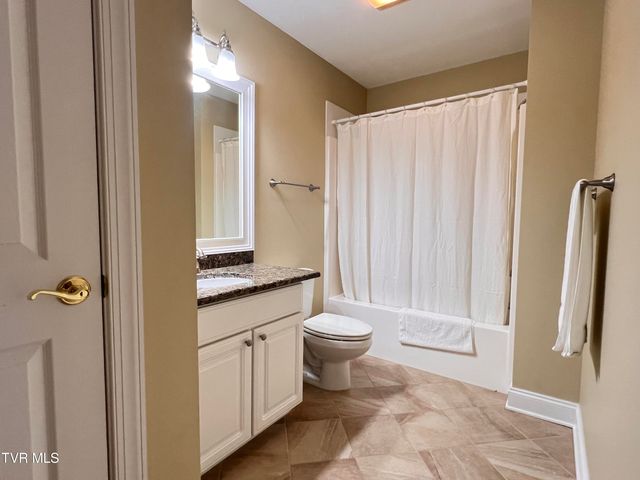 1705 Veranda Court 2-3, Greeneville, TN 37745