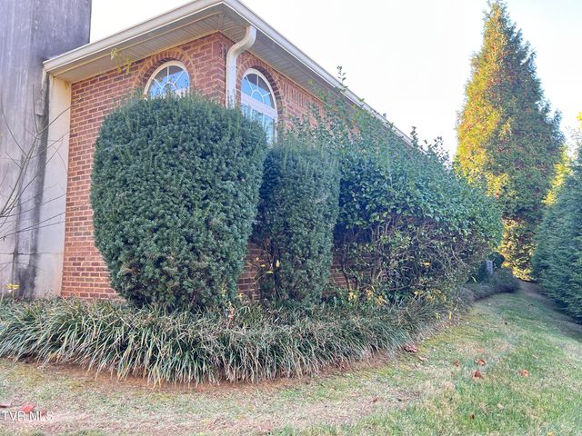 1705 Veranda Court 2-3, Greeneville, TN 37745