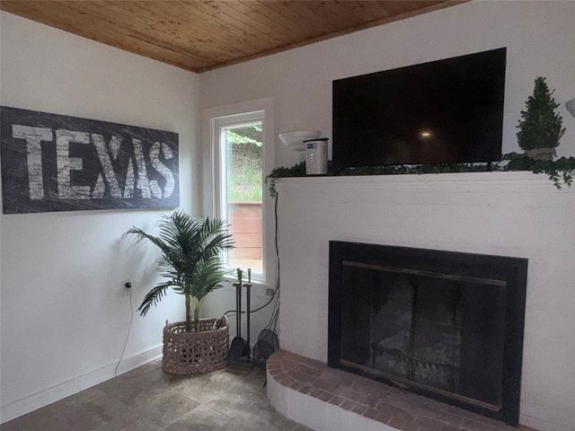 92 Lake Frankston, Frankston, TX 75763