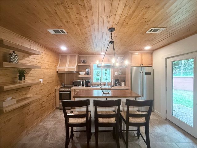 92 Lake Frankston, Frankston, TX 75763