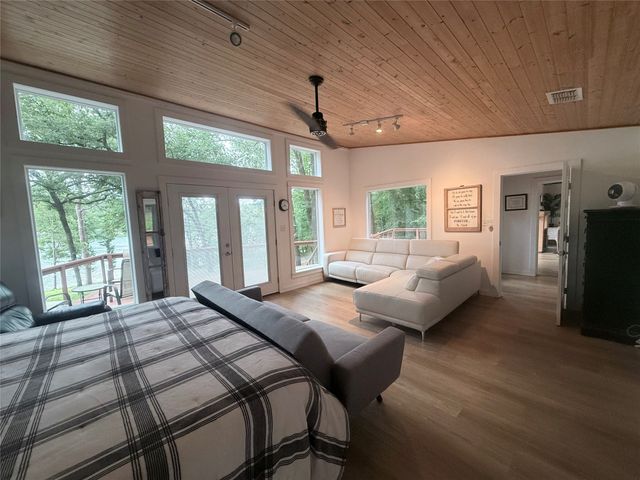 92 Lake Frankston, Frankston, TX 75763