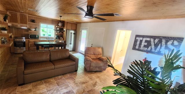 92 Lake Frankston, Frankston, TX 75763