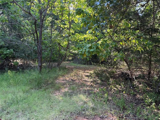 16110 E Tecumseh Road, Norman, OK 73026