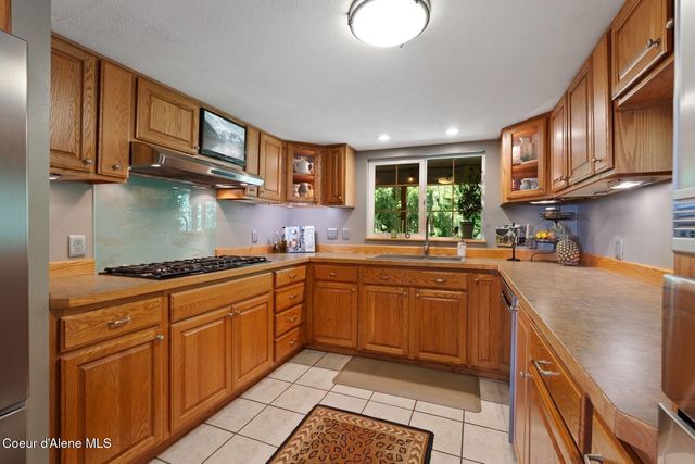 343 W Spring Creek Rd, Hope, ID 83836