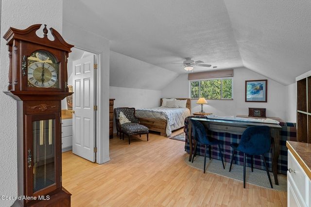 343 W Spring Creek Rd, Hope, ID 83836
