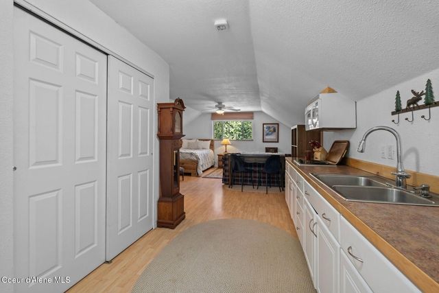 343 W Spring Creek Rd, Hope, ID 83836