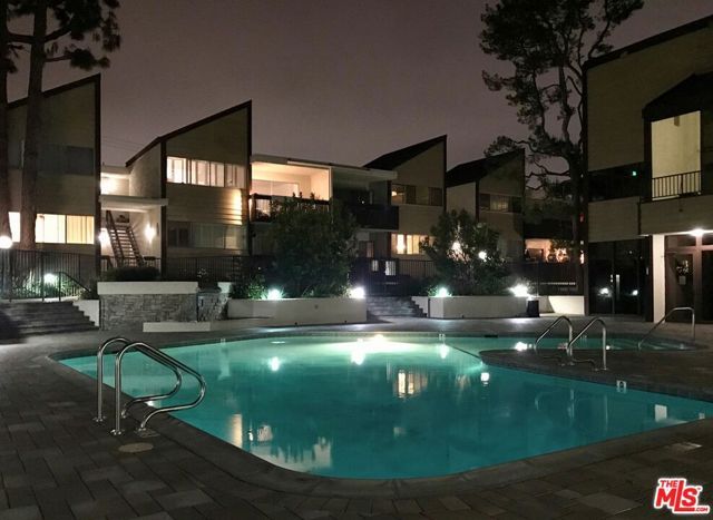 6050 Canterbury Drive F108, Culver City, CA 90230