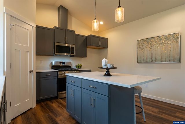 791 Quail Glenn Dr, Philomath, OR 97370