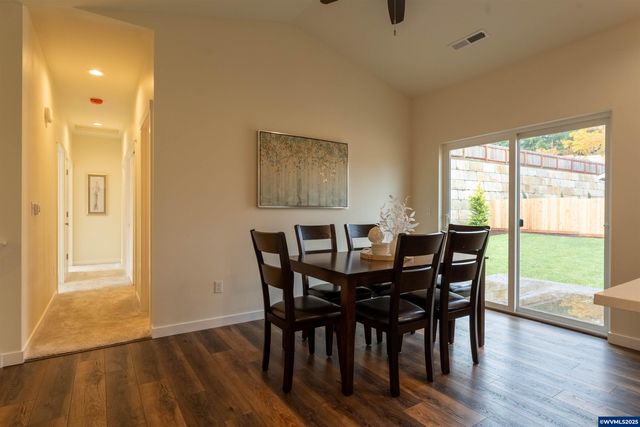 791 Quail Glenn Dr, Philomath, OR 97370