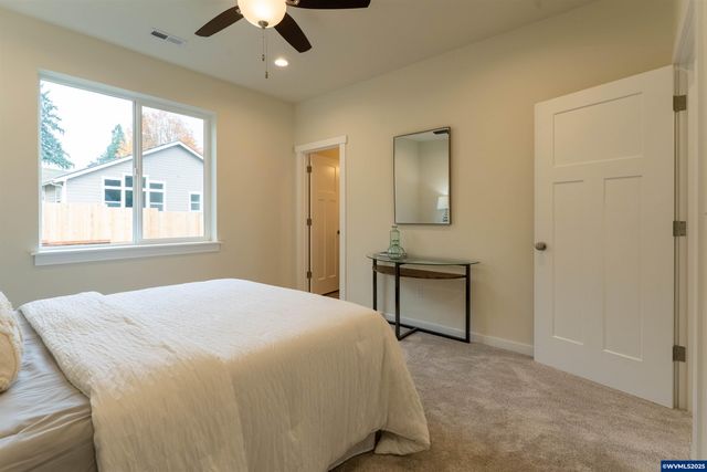 791 Quail Glenn Dr, Philomath, OR 97370