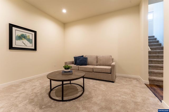 791 Quail Glenn Dr, Philomath, OR 97370