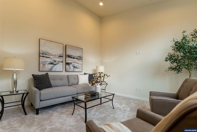 791 Quail Glenn Dr, Philomath, OR 97370