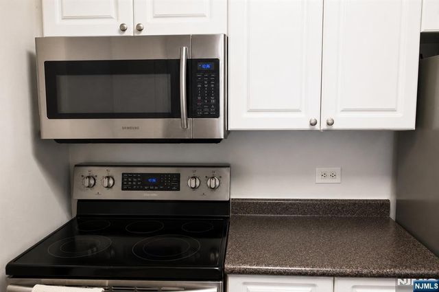 3301 City Place, Edgewater, NJ 07020