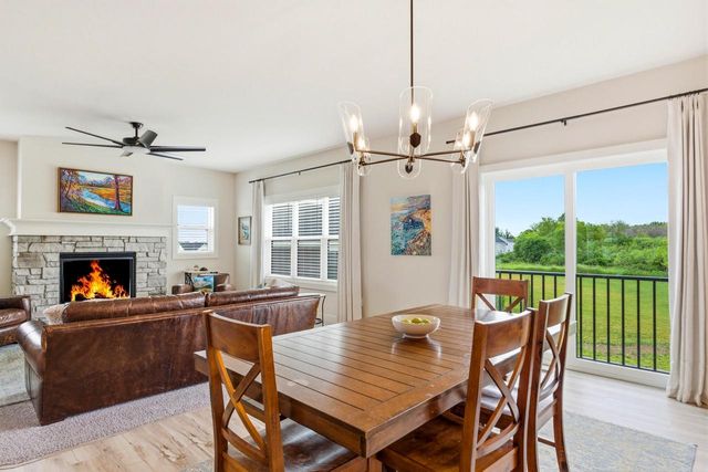 3725 Olde Howell ROAD, Waukesha, WI 53186