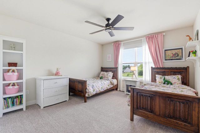 3725 Olde Howell ROAD, Waukesha, WI 53186