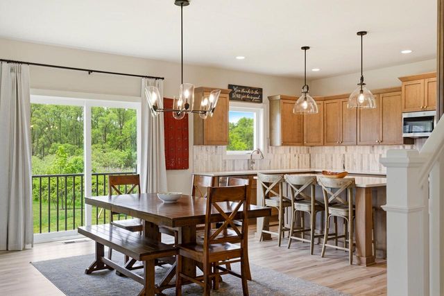 3725 Olde Howell ROAD, Waukesha, WI 53186