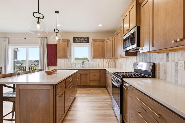 3725 Olde Howell ROAD, Waukesha, WI 53186