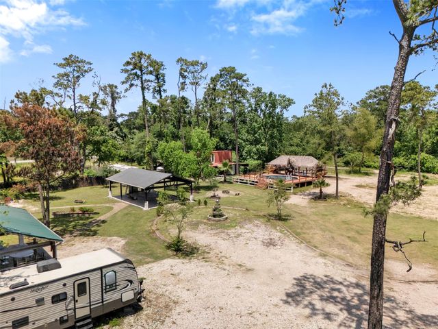 1302 Cherry Ln, Crosby, TX 77532