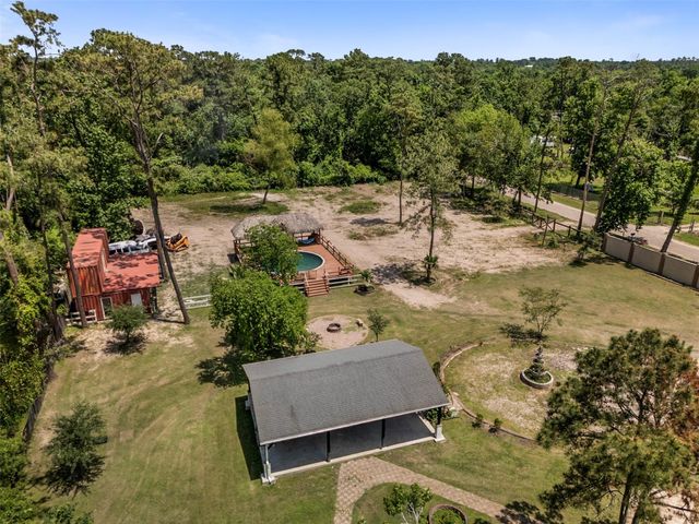 1302 Cherry Ln, Crosby, TX 77532