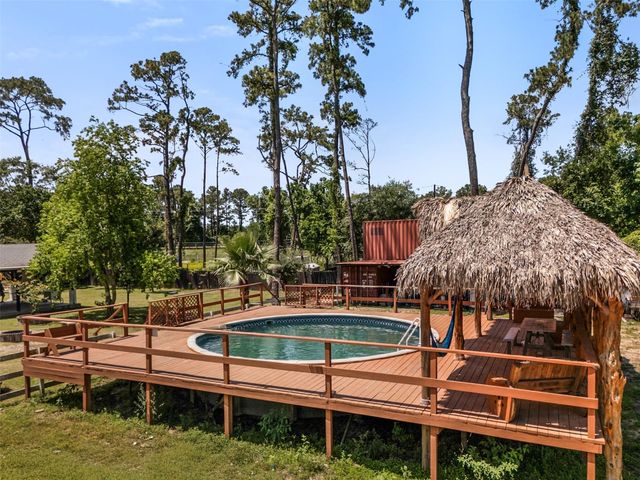 1302 Cherry Ln, Crosby, TX 77532