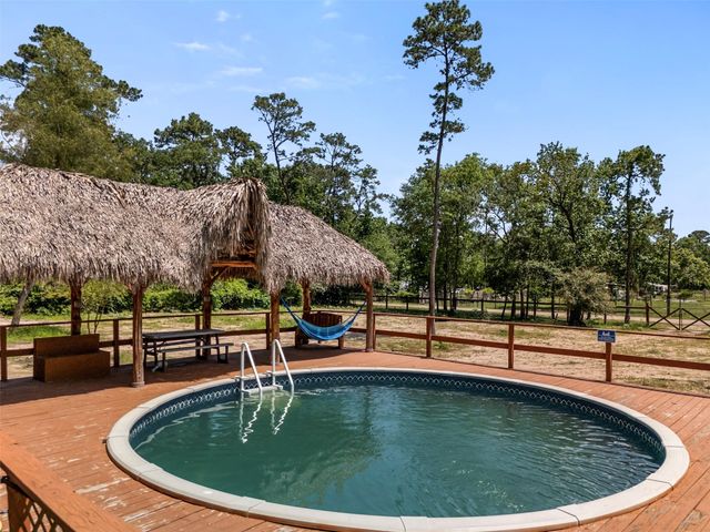 1302 Cherry Ln, Crosby, TX 77532