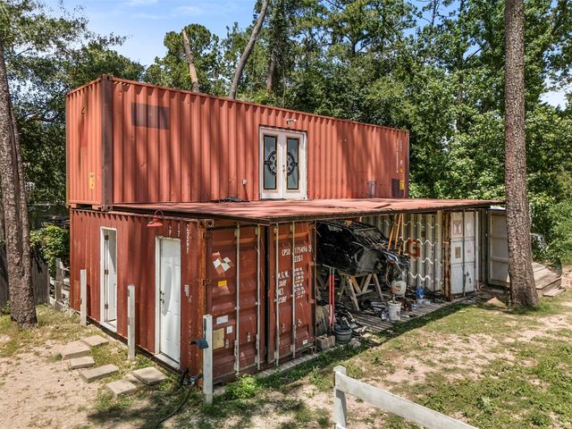 1302 Cherry Ln, Crosby, TX 77532