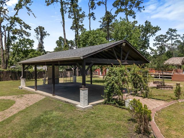 1302 Cherry Ln, Crosby, TX 77532