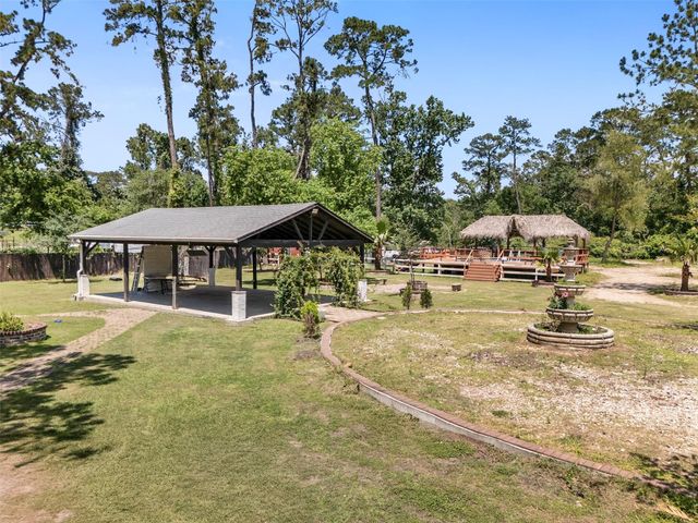 1302 Cherry Ln, Crosby, TX 77532