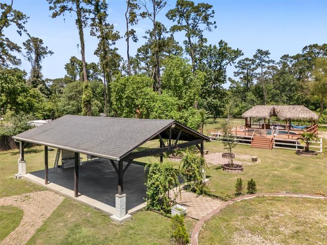 1302 Cherry Ln, Crosby, TX 77532